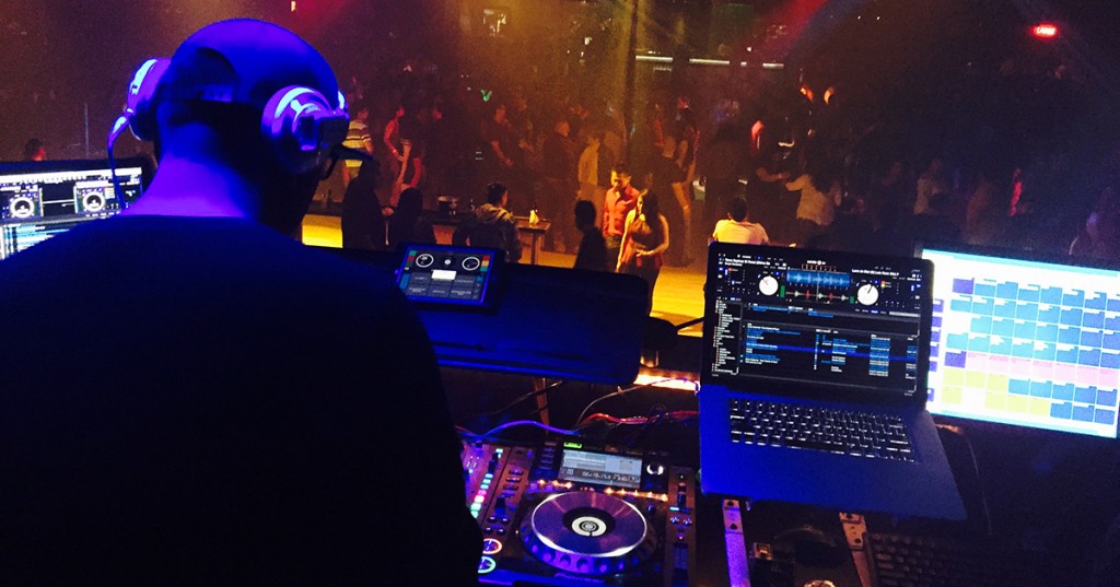 Chris B * Ill DJ Chris B·& DJ Icey - What We Do Chris B * Ill DJ Chris B·& DJ Icey - What We Do